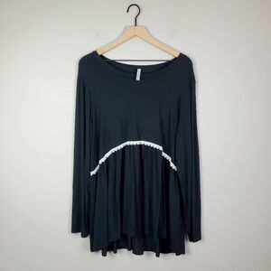 Watermelon Boutique Black White Top